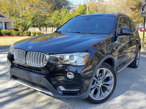 Used 2017 BMW X3 sDrive28i w/ Premium Package image 1