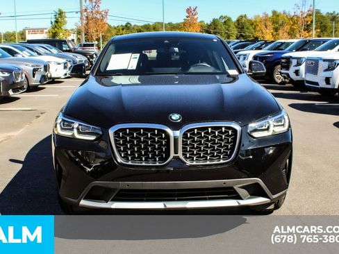 Used 2025 BMW X4 xDrive30i w/ Premium Essential Package image 9
