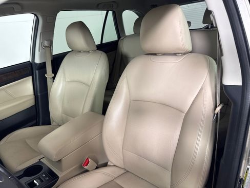 Used 2018 Subaru Outback 2.5i Limited image 14
