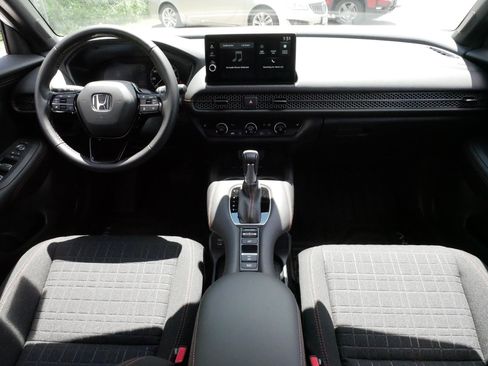 Certified 2026 Honda HR-V Sport image 10