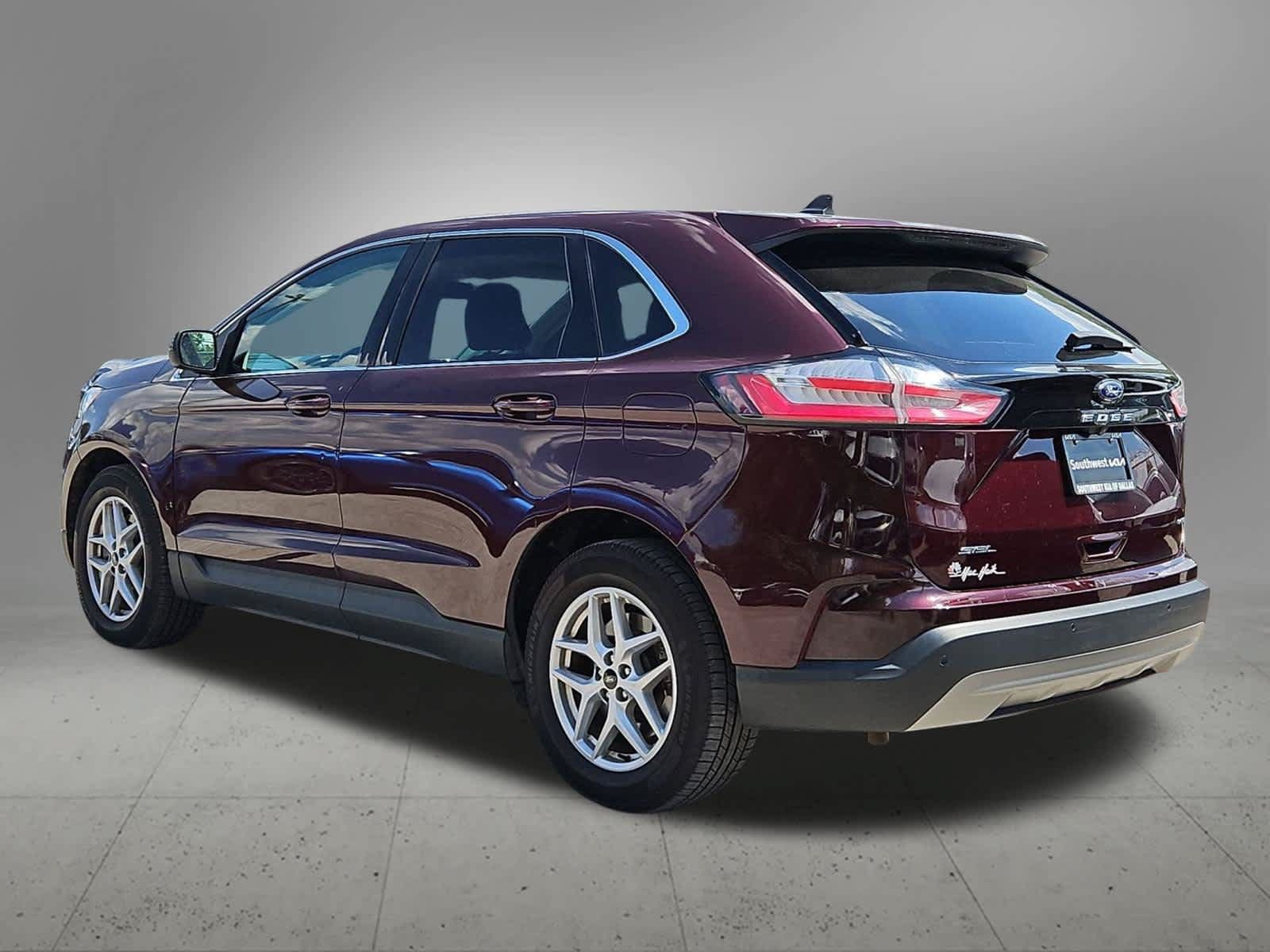 Used 2023 Ford Edge SEL AWD/4WD image 4