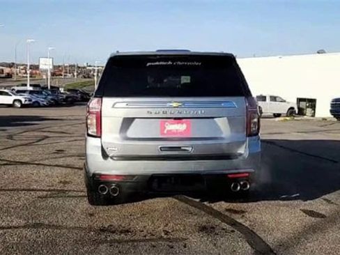 Certified 2024 Chevrolet Suburban High Country image 7