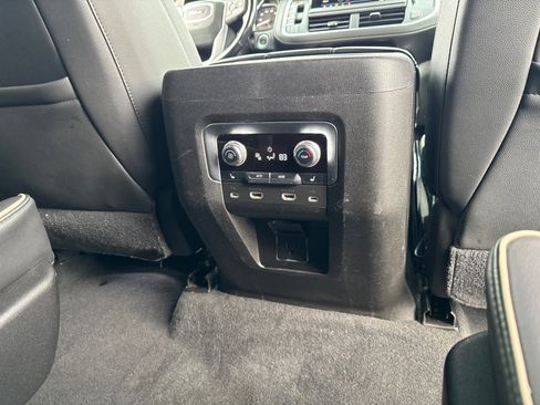 Certified 2021 GMC Yukon SLT w/ SLT Luxury Plus Package image 20