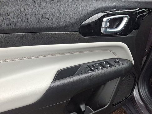 Used 2024 Jeep Compass Limited AWD/4WD image 13