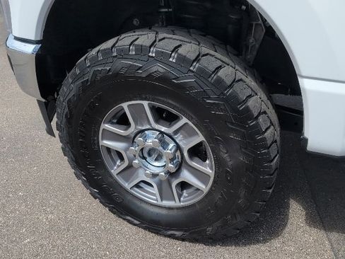 Used 2023 Ford F250 Lariat w/ Lariat Ultimate Package AWD/4WD image 18