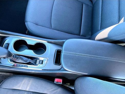 Used 2023 Chevrolet Malibu LT image 18