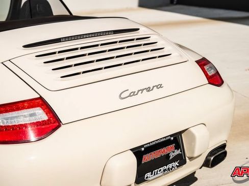 Used 2009 Porsche 911 Carrera RWD image 30