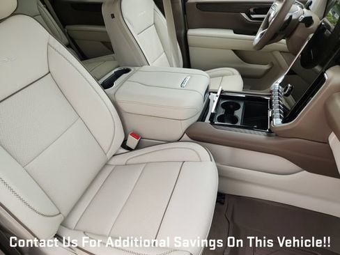 New 2026 GMC Yukon Denali w/ LPO, Floor Liner Package AWD/4WD image 10