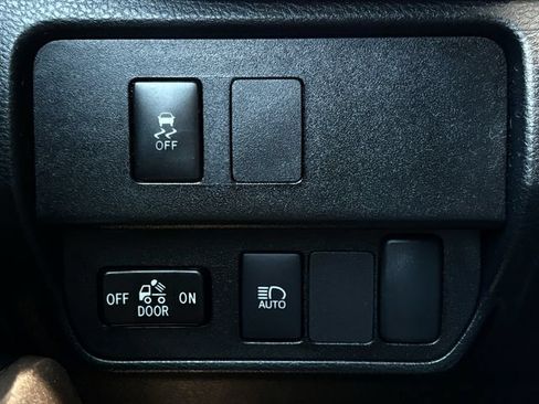 Used 2022 Toyota Tacoma SR5 RWD image 26