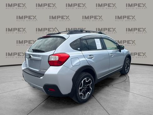 Used 2017 Subaru Crosstrek 2.0i Premium w/ Popular Package #2 AWD/4WD image 3