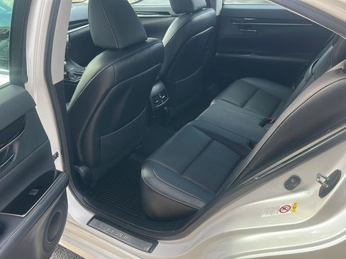 Used 2016 Lexus ES 350 w/ Accessory Package FWD image 15