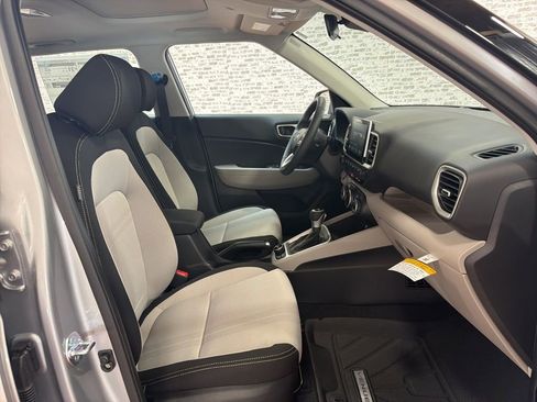 New 2026 Hyundai Venue SEL image 11