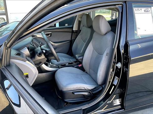 Used 2013 Hyundai Elantra GLS w/ Preferred Pkg image 23