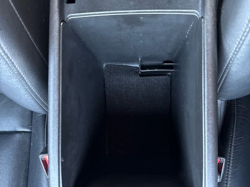 Used 2018 Chevrolet Malibu Premier w/ Driver Confidence Package image 16