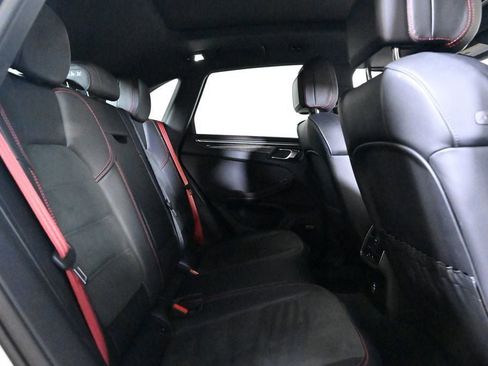 Certified 2024 Porsche Macan GTS AWD/4WD image 19
