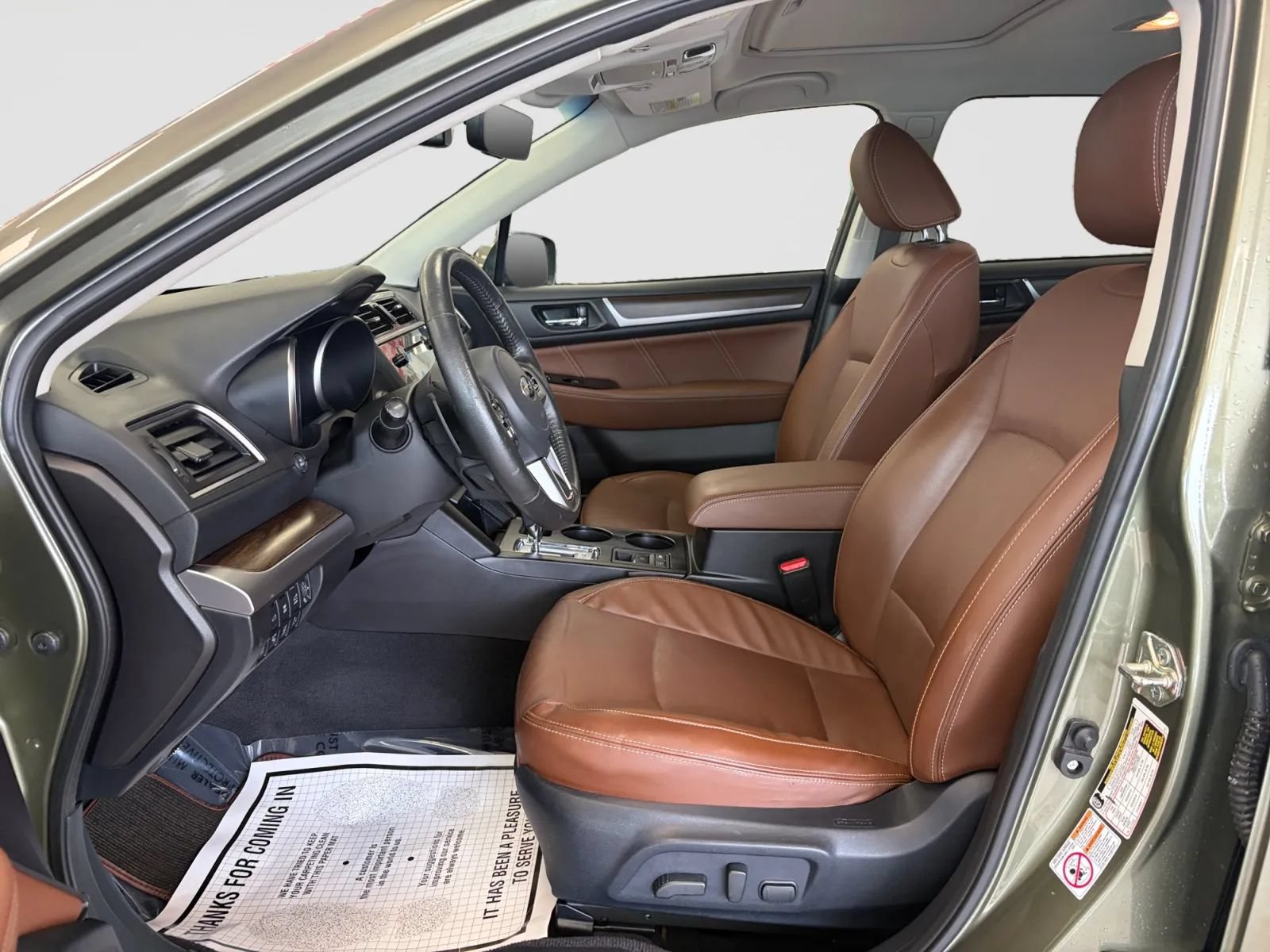 Used 2017 Subaru Outback 3.6R Touring w/ Popular Package #5A AWD/4WD image 12