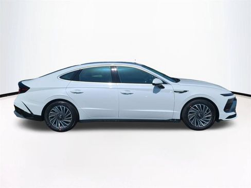 New 2026 Hyundai Sonata Limited FWD image 4
