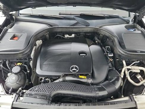 Used 2020 Mercedes-Benz GLC 300 GLC 300 image 25