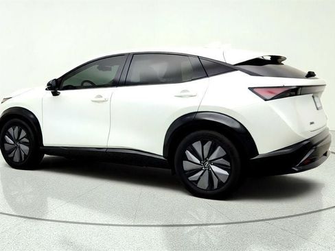 Used 2024 Nissan Ariya AWD image 7