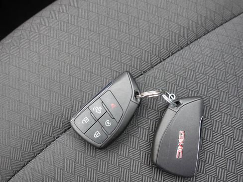 Used 2023 GMC Sierra 1500 Elevation image 44