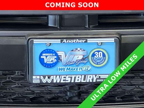 Certified 2023 Jeep Renegade Latitude AWD/4WD image 12