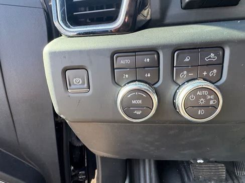 Used 2024 GMC Sierra 1500 Denali AWD/4WD image 19