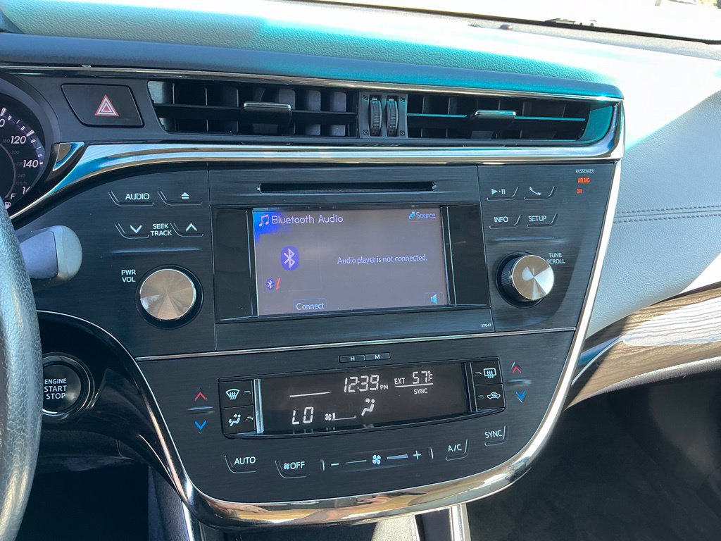 Used 2013 Toyota Avalon XLE Premium FWD image 23