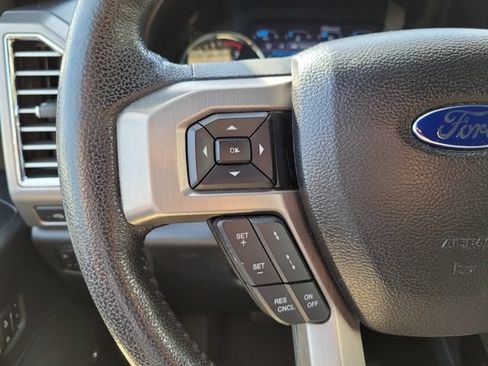 Used 2016 Ford F150 Platinum w/ Equipment Group 701A Luxury RWD image 24