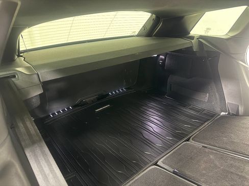 Used 2020 Land Rover Range Rover Evoque First Edition image 74