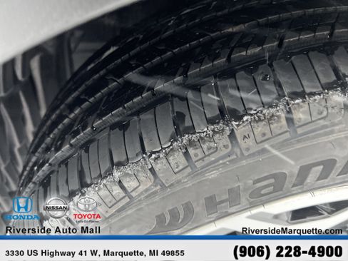 Used 2023 Subaru Forester Premium AWD/4WD image 12