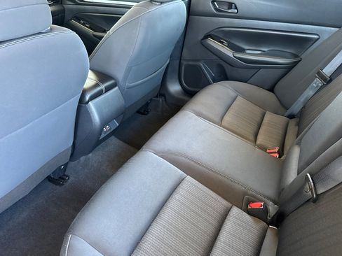 Used 2023 Nissan Altima 2.5 SV FWD image 24