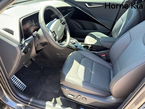 New 2026 Kia Niro Wave FWD image 9
