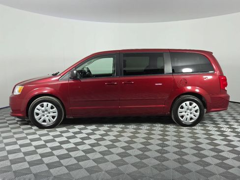 Used 2015 Dodge Grand Caravan SE w/ Quick Order Package 29E SE FWD image 4