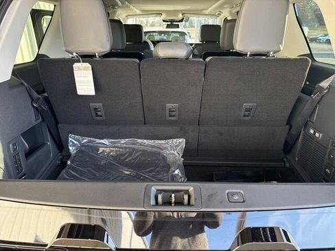 New 2025 Ford Expedition Active image 41