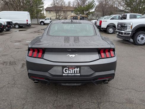 Used 2024 Ford Mustang Premium image 5