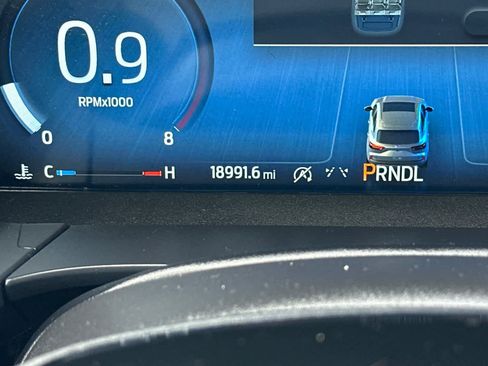 Certified 2025 Ford Escape Platinum image 26