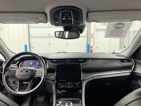 Used 2021 Jeep Grand Cherokee L Limited image 10