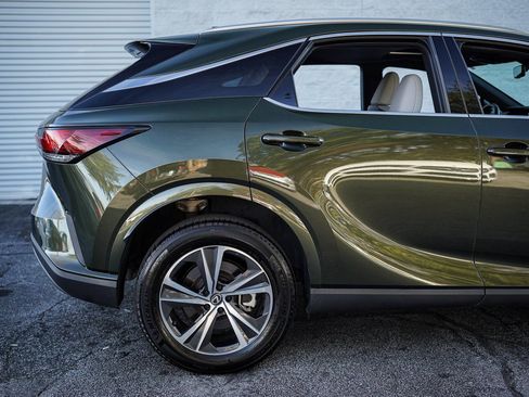 Used 2023 Lexus RX 350 Premium image 15