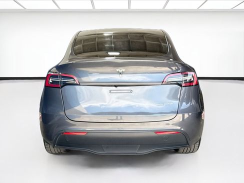 Used 2023 Tesla Model Y Long Range AWD/4WD image 5