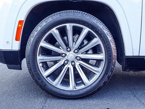 Used 2023 Jeep Grand Wagoneer Series II image 20