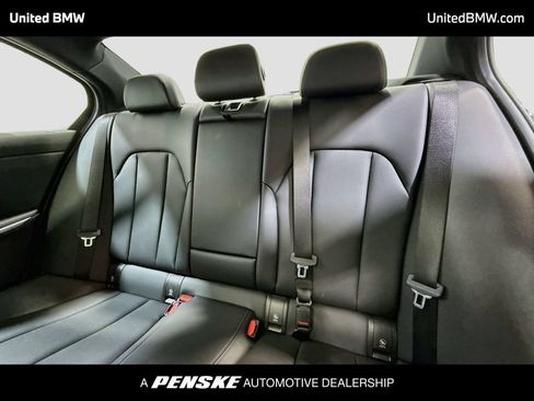 Used 2025 BMW 330i Sedan RWD image 13