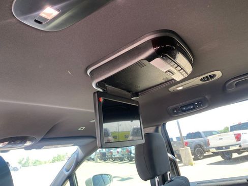 Used 2019 Chrysler Pacifica Touring Plus w/ S Appearance Package FWD image 24
