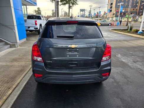 Used 2020 Chevrolet Trax LS w/ Tint and Cruise Package image 6