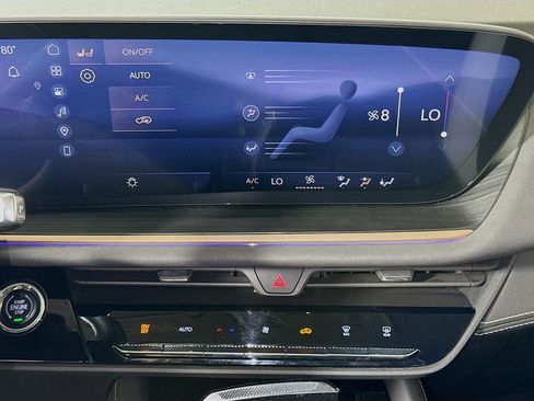 Certified 2025 Buick Envision Sport Touring AWD/4WD image 14