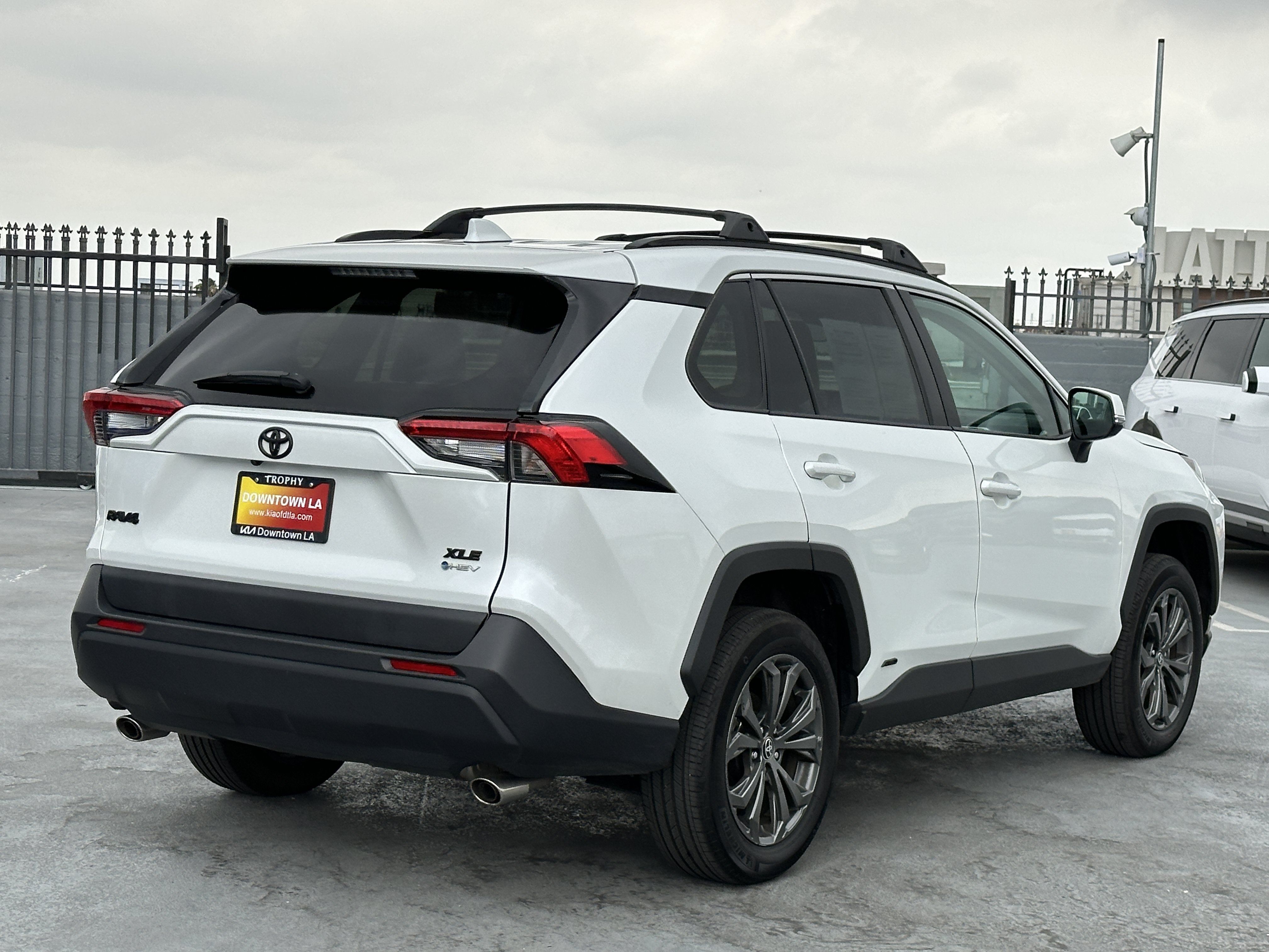 Used 2025 Toyota RAV4 XLE Premium AWD/4WD image 7