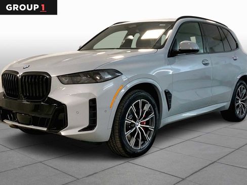 New 2026 BMW X5 xDrive40i w/ M Sport Package image 1