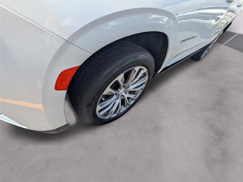 Used 2021 GMC Yukon Denali RWD image 38