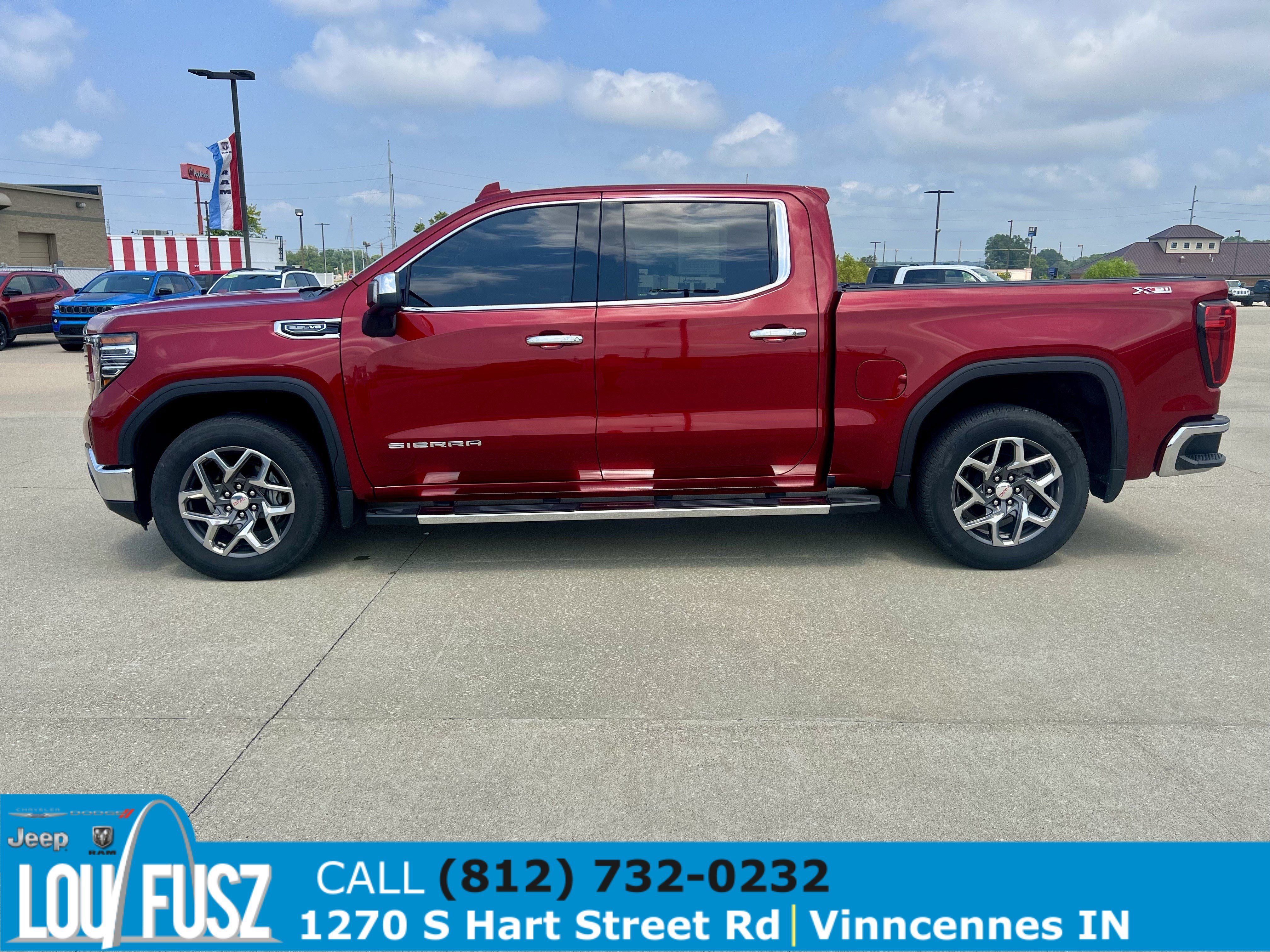 Used 2022 GMC Sierra 1500 SLT AWD/4WD image 4