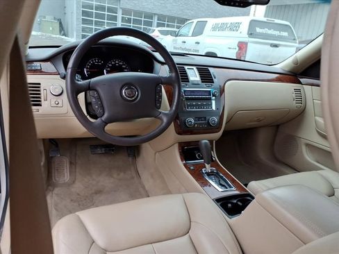 Used 2007 Cadillac DTS Luxury I w/ Trunk Convenience Package image 11