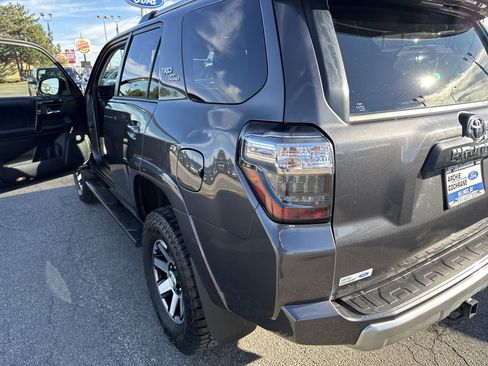 Used 2018 Toyota 4Runner TRD Off-Road Premium w/ Wilderness Package AWD/4WD image 14